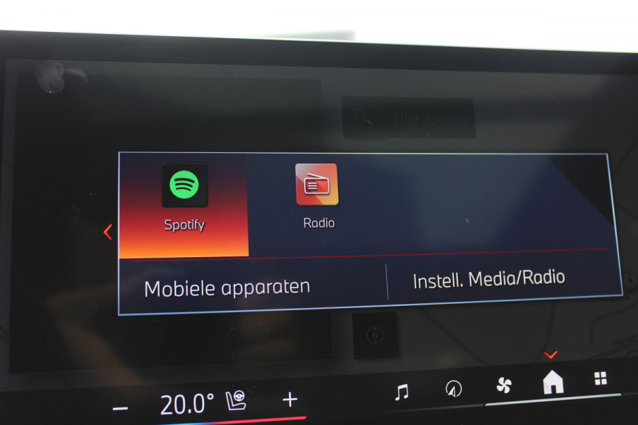 BMW X5 xDrive50e M-Sport | Panoramadak | H&K | Trekhaak | Comfortstoelen | Luchtvering | Glow