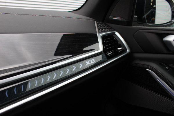 BMW X5 xDrive50e M-Sport | Panoramadak | H&K | Trekhaak | Comfortstoelen | Luchtvering | Glow