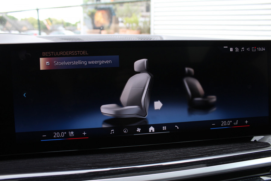 BMW X5 xDrive50e M-Sport | Panoramadak | H&K | Trekhaak | Comfortstoelen | Luchtvering | Glow
