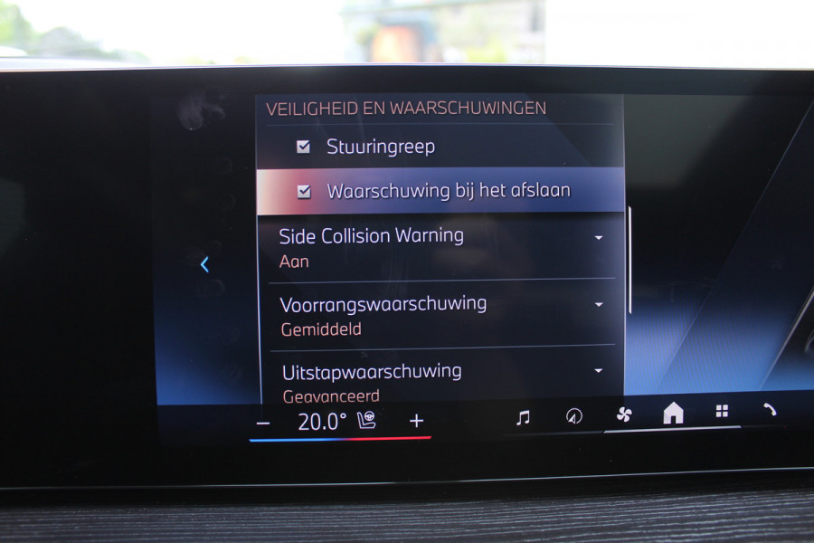 BMW X5 xDrive50e M-Sport | Panoramadak | H&K | Trekhaak | Comfortstoelen | Luchtvering | Glow