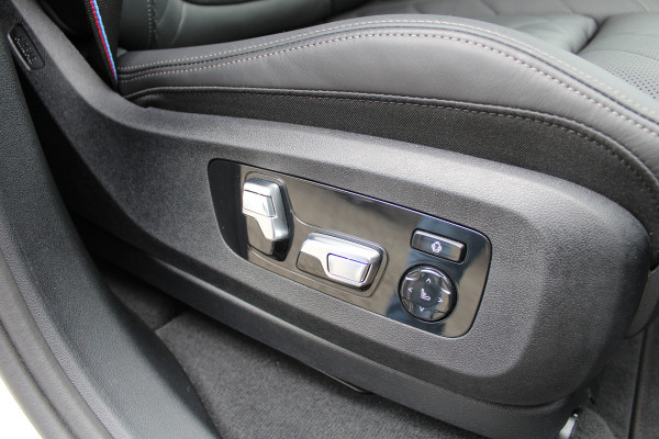BMW X5 xDrive50e M-Sport | Panoramadak | H&K | Trekhaak | Comfortstoelen | Luchtvering | Glow
