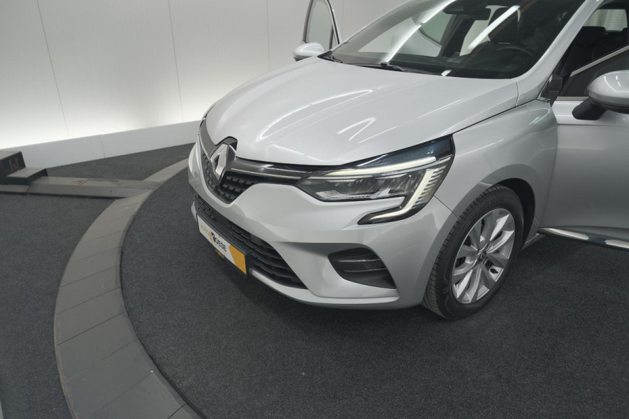 Renault Clio TCe 100 Intens | Parkeersensoren | Apple Carplay | Climate Control