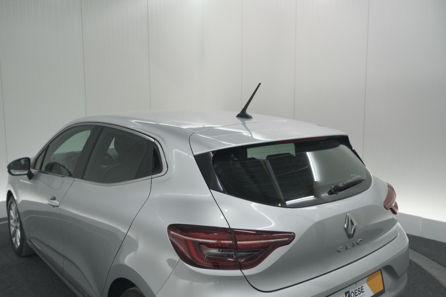 Renault Clio TCe 100 Intens | Parkeersensoren | Apple Carplay | Climate Control
