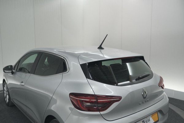 Renault Clio TCe 100 Intens | Parkeersensoren | Apple Carplay | Climate Control