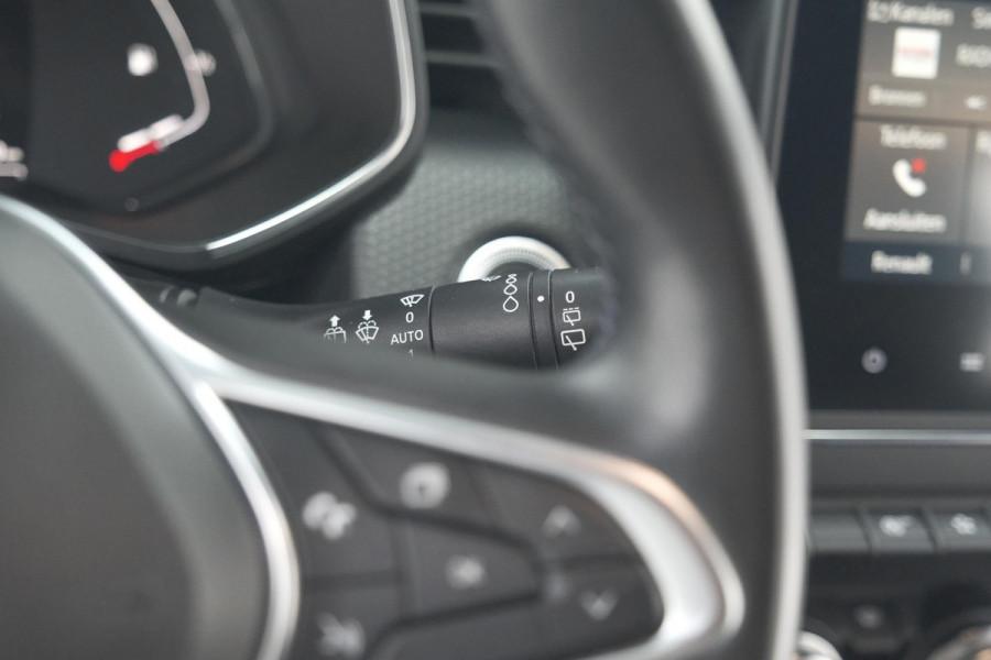 Renault Clio TCe 100 Intens | Parkeersensoren | Apple Carplay | Climate Control