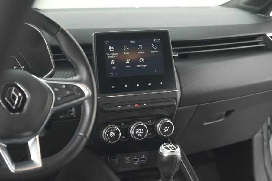 Renault Clio TCe 100 Intens | Parkeersensoren | Apple Carplay | Climate Control