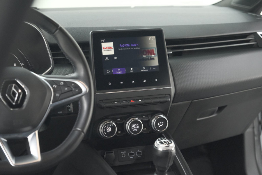 Renault Clio TCe 100 Intens | Parkeersensoren | Apple Carplay | Climate Control