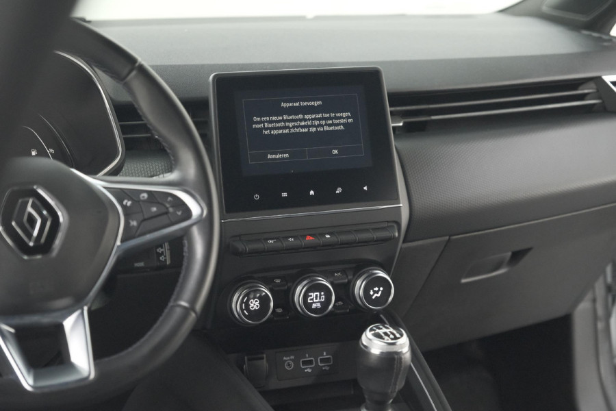 Renault Clio TCe 100 Intens | Parkeersensoren | Apple Carplay | Climate Control