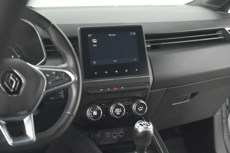 Renault Clio TCe 100 Intens | Parkeersensoren | Apple Carplay | Climate Control