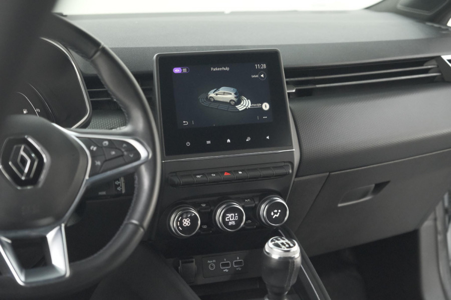 Renault Clio TCe 100 Intens | Parkeersensoren | Apple Carplay | Climate Control