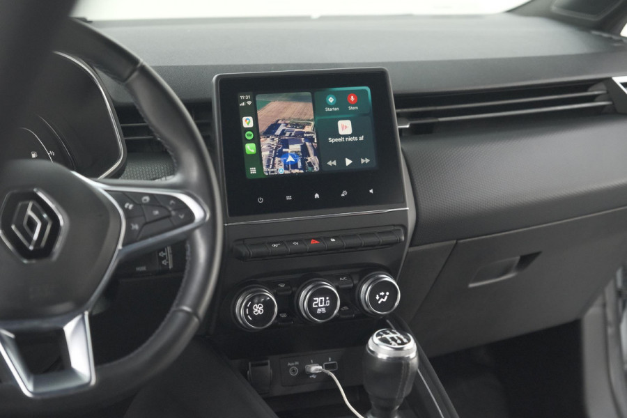 Renault Clio TCe 100 Intens | Parkeersensoren | Apple Carplay | Climate Control