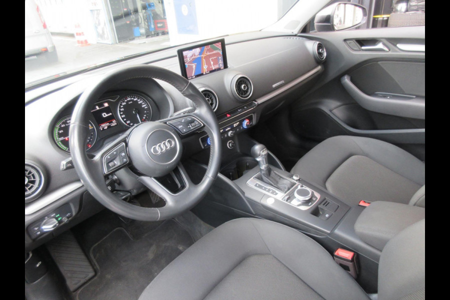 Audi A3 Sportback 40 TFSI e Advanced edition Aut Navi ACC