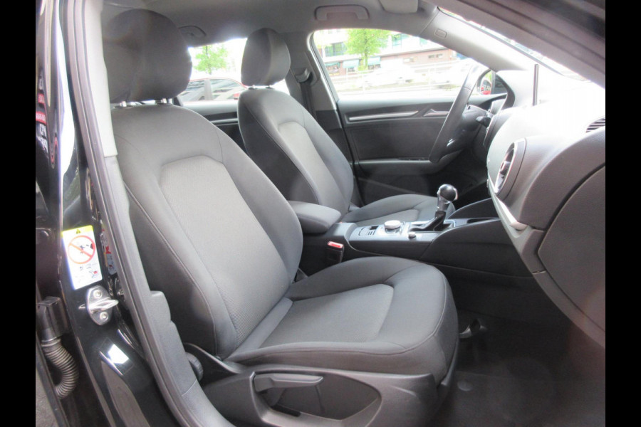 Audi A3 Sportback 40 TFSI e Advanced edition Aut Navi ACC