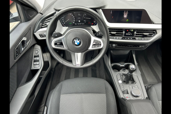 BMW 1-serie 116i 5-Deurs M-Stuur NL-Auto Rijklaarprijs