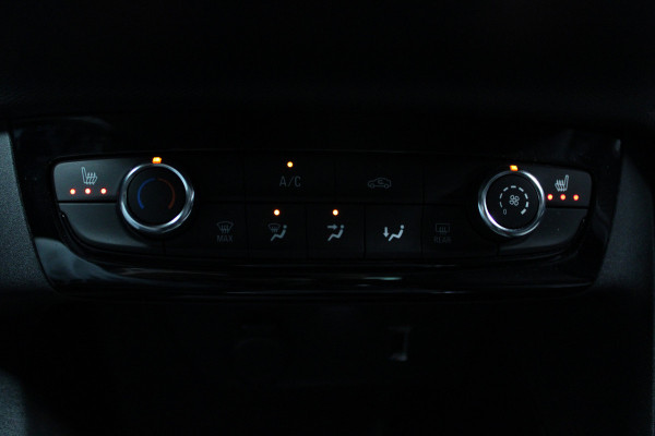 Opel Corsa 1.2 Navi Airco Stoel- & stuur verwarming Carplay PDC Bluetooth Cruise BTW auto