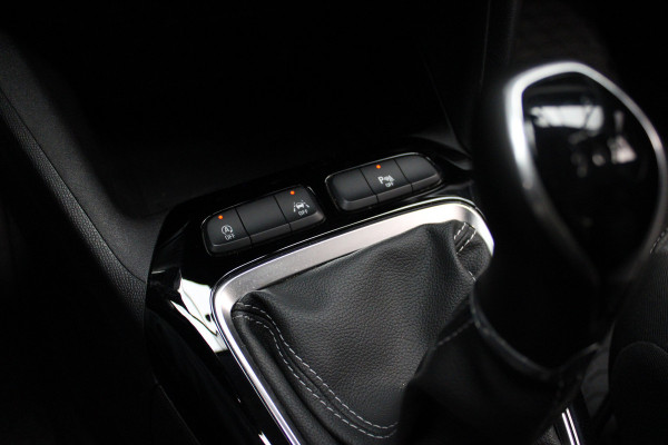 Opel Corsa 1.2 Navi Airco Stoel- & stuur verwarming Carplay PDC Bluetooth Cruise BTW auto