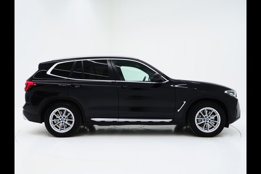 BMW X3 xDrive30e LCI 292PK | Leder | Sportstoelen | Zwarte Hemel | Camera | DAB | Carplay