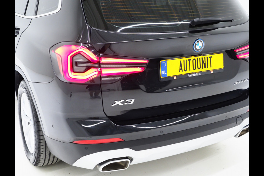 BMW X3 xDrive30e LCI 292PK | Leder | Sportstoelen | Zwarte Hemel | Camera | DAB | Carplay