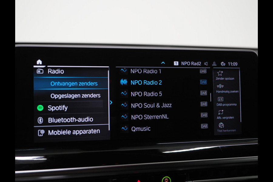 BMW X3 xDrive30e LCI 292PK | Leder | Sportstoelen | Zwarte Hemel | Camera | DAB | Carplay