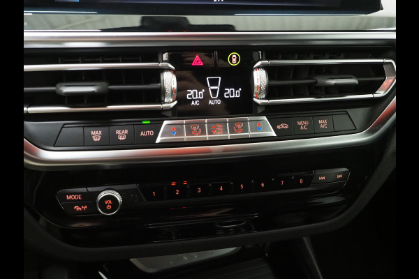 BMW X3 xDrive30e LCI 292PK | Leder | Sportstoelen | Zwarte Hemel | Camera | DAB | Carplay