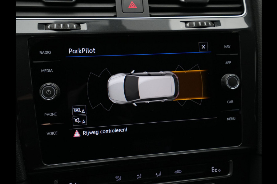 Volkswagen e-Golf E-DITION Navigatie Pdc Acc Voorruitverwarming 179
