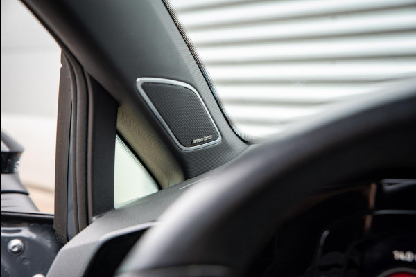 Volkswagen Golf 2.0 TDI GTD Panoramadak Navi Harman Kardon