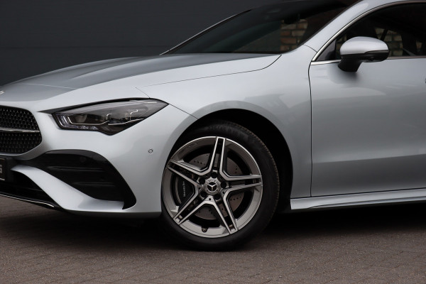 Mercedes-Benz CLA-Klasse Shooting Brake 250 e Star Edition AMG Line Aut8 | Panoramadak | Distronic | Memory | Trekhaak | Verwarmd Stuurwiel | HUD | Multibeam LED | Keyless Go | Advanced Sound System |