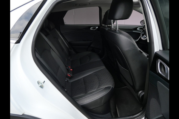 Kia Xceed 1.6 GDi PHEV EXECUTIVELINE | PANORAMA | LEER | A.C.C. | LED | 18" | CARPLAY | CAMERA!!