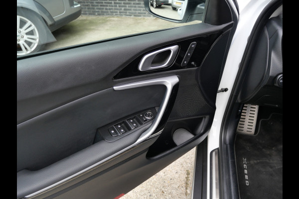 Kia Xceed 1.6 GDi PHEV EXECUTIVELINE | PANORAMA | LEER | A.C.C. | LED | 18" | CARPLAY | CAMERA!!