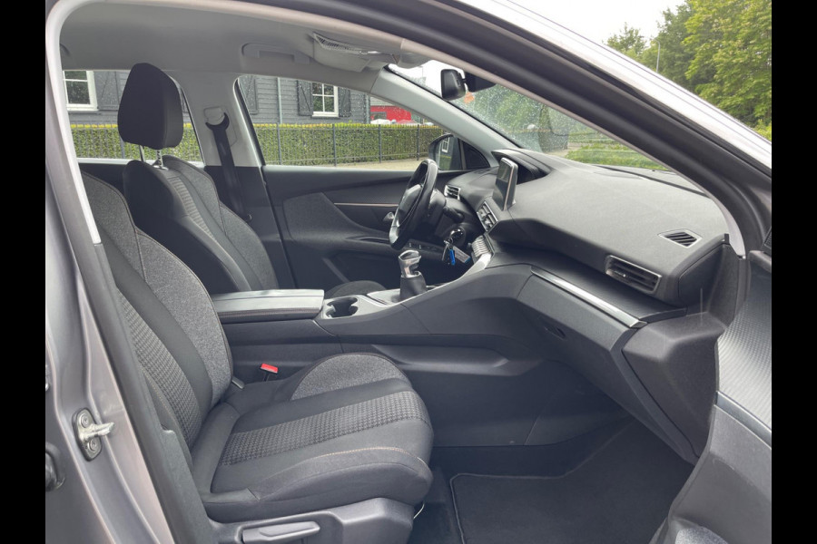 Peugeot 5008 1.2 PureTech BLEU LEASE EXCUTIVE 7-PERSOONS