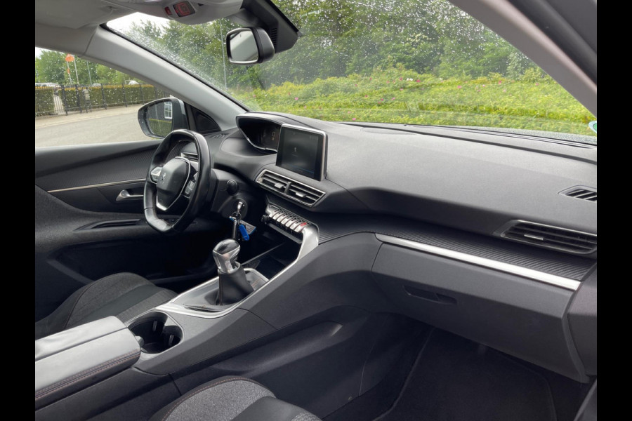 Peugeot 5008 1.2 PureTech BLEU LEASE EXCUTIVE 7-PERSOONS