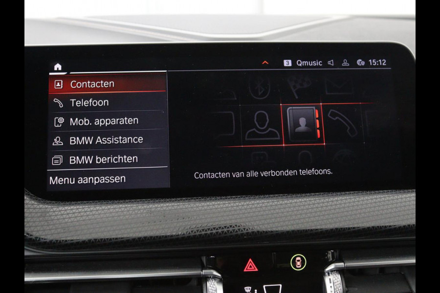 BMW 1-serie 118i Business Edition | Luxury Line | Panoramadak | Leder | Stoel & stuurverwarming | Camera | Carplay | Full LED | Live Cockpit | Navigatie | HiFi System | Parkeerhulp | Climate control