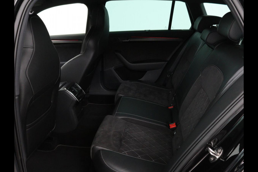 Škoda Superb 1.4 TSI iV Sportline | Leder/Alcantara | Stoel & stuurverwarming | Adaptive cruise | Matrix LED | Camera | Navigatie | Keyless | Carplay | Navigatie | Memory | Virtual Cockpit | PHEV