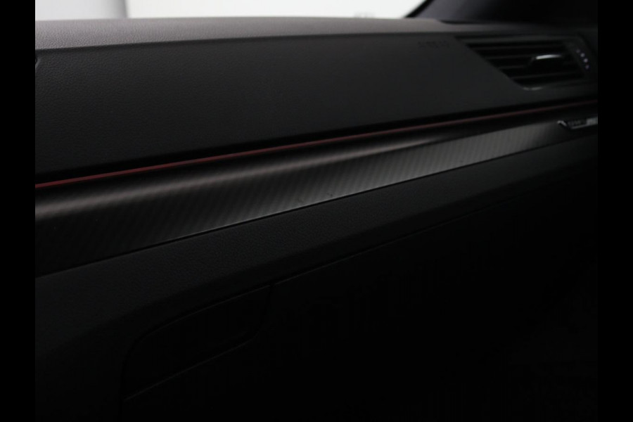 Škoda Superb 1.4 TSI iV Sportline | Leder/Alcantara | Stoel & stuurverwarming | Adaptive cruise | Matrix LED | Camera | Navigatie | Keyless | Carplay | Navigatie | Memory | Virtual Cockpit | PHEV