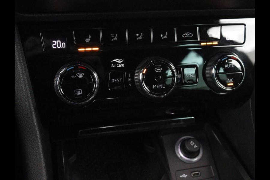 Škoda Superb 1.4 TSI iV Sportline | Leder/Alcantara | Stoel & stuurverwarming | Adaptive cruise | Matrix LED | Camera | Navigatie | Keyless | Carplay | Navigatie | Memory | Virtual Cockpit | PHEV