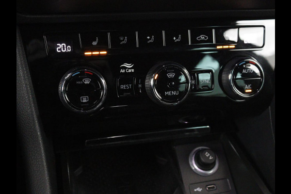 Škoda Superb 1.4 TSI iV Sportline | Leder/Alcantara | Stoel & stuurverwarming | Adaptive cruise | Matrix LED | Camera | Navigatie | Keyless | Carplay | Navigatie | Memory | Virtual Cockpit | PHEV
