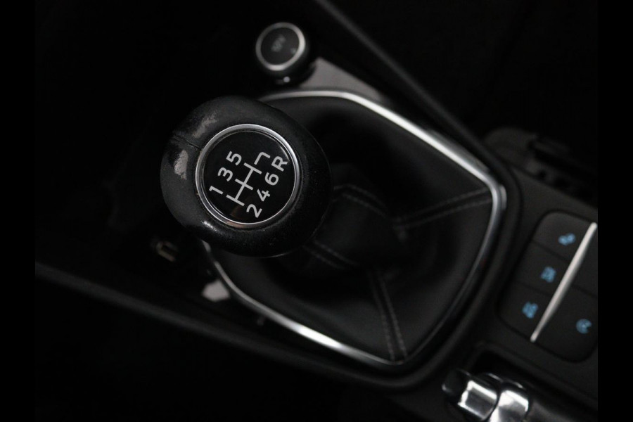 Ford Fiesta 1.0 EcoBoost Titanium | Stoel & stuurverwarming | B&O Sound | Adaptive cruise | Camera | Carplay | Park Assist | Navigatie | Climate control