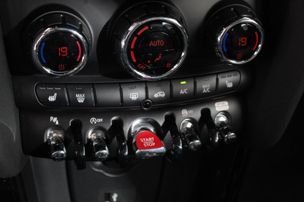 MINI Mini 1.5 Cooper Maximise Steptronic 5 deurs | Navigatie | Apple Carplay/Android Auto | Camera | Parkeer sensoren | Airco | Dab | Cruise Control | Led