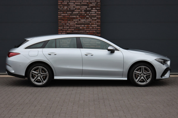 Mercedes-Benz CLA-Klasse Shooting Brake 250 e Star Edition AMG Line Aut8 | Panoramadak | Distronic | Memory | Trekhaak | Verwarmd Stuurwiel | HUD | Multibeam LED | Keyless Go | Advanced Sound System |