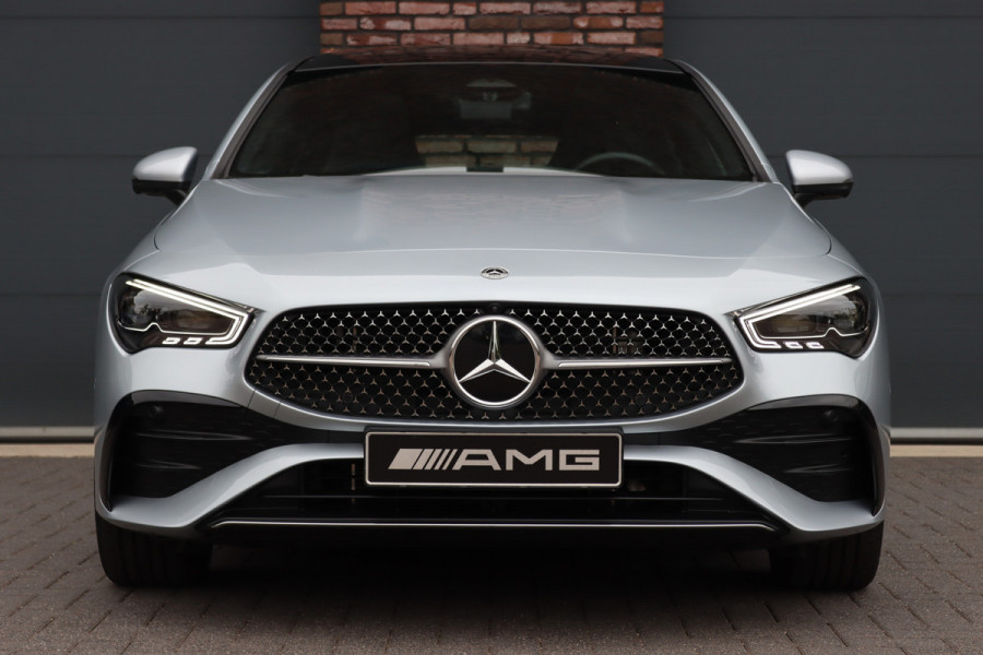 Mercedes-Benz CLA-Klasse Shooting Brake 250 e Star Edition AMG Line Aut8 | Panoramadak | Distronic | Memory | Trekhaak | Verwarmd Stuurwiel | HUD | Multibeam LED | Keyless Go | Advanced Sound System |