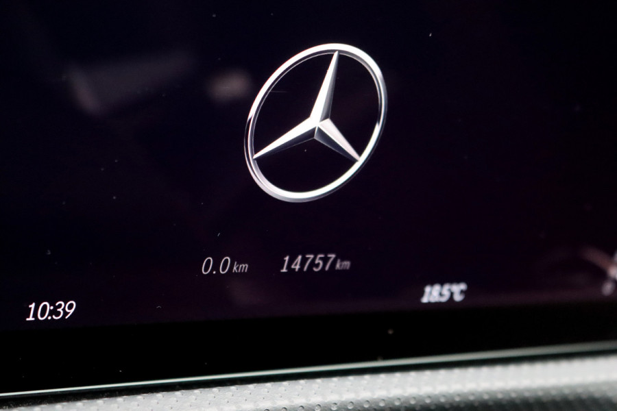 Mercedes-Benz CLA-Klasse Shooting Brake 250 e Star Edition AMG Line Aut8 | Panoramadak | Distronic | Memory | Trekhaak | Verwarmd Stuurwiel | HUD | Multibeam LED | Keyless Go | Advanced Sound System |