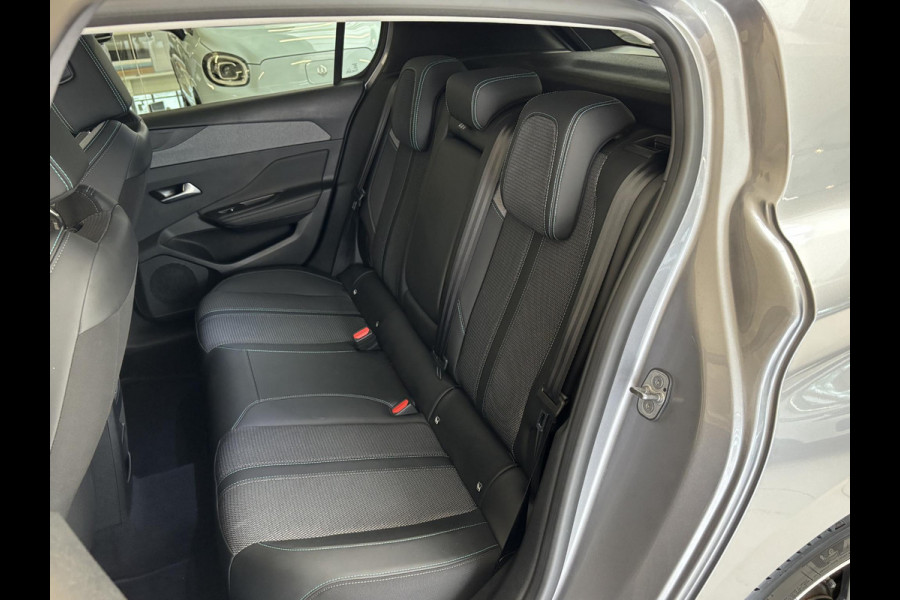 Peugeot 308 1.2 PureTech Allure Automaat | Afneembare trekhaak | Navigatie | 360 camera | Navigatie | Android auto / Apple carplay