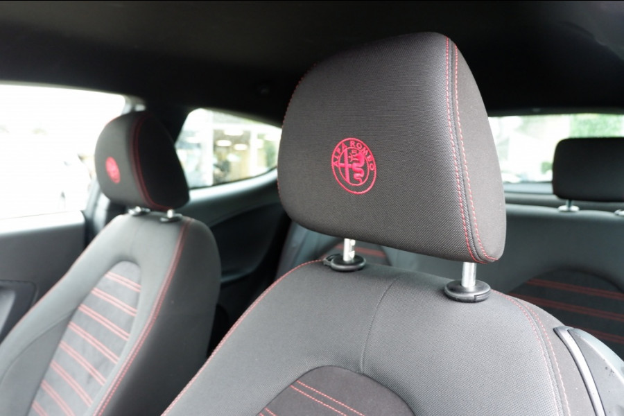 Alfa Romeo MiTo 0.9 T. Air Sport 105pk Navi 1ste Eigen! Rijklaar 12MND BOVAG