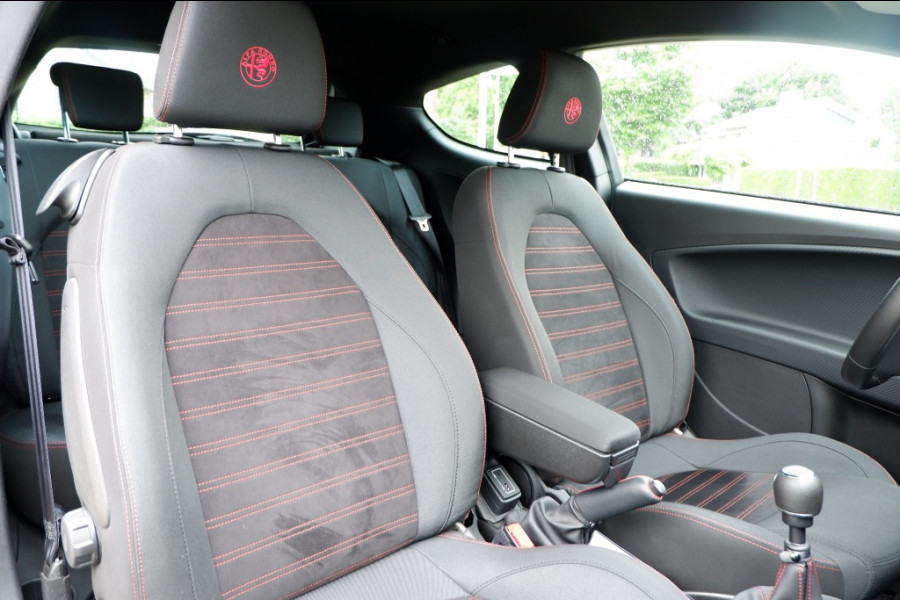 Alfa Romeo MiTo 0.9 T. Air Sport 105pk Navi 1ste Eigen! Rijklaar 12MND BOVAG