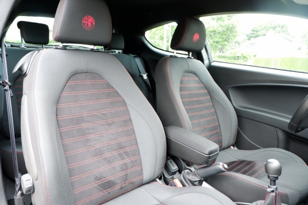 Alfa Romeo MiTo 0.9 T. Air Sport 105pk Navi 1ste Eigen! Rijklaar 12MND BOVAG