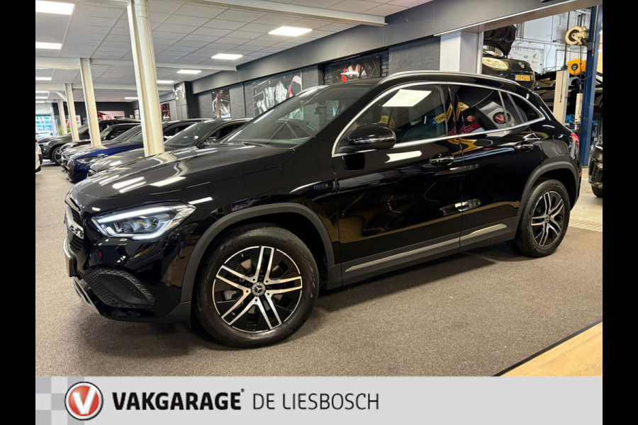 Mercedes-Benz GLA 250 e Progressive led verlichting / sfeer verlichting / camera /