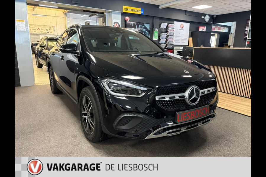 Mercedes-Benz GLA 250 e Progressive led verlichting / sfeer verlichting / camera /