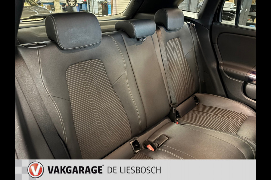 Mercedes-Benz GLA 250 e Progressive led verlichting / sfeer verlichting / camera /