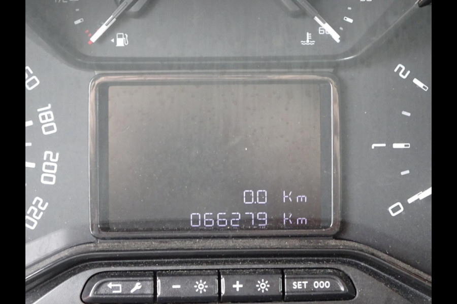 Toyota PROACE CITY 1.5 D-4D Navigator Long 130 PK NAVI CRUISE PDC