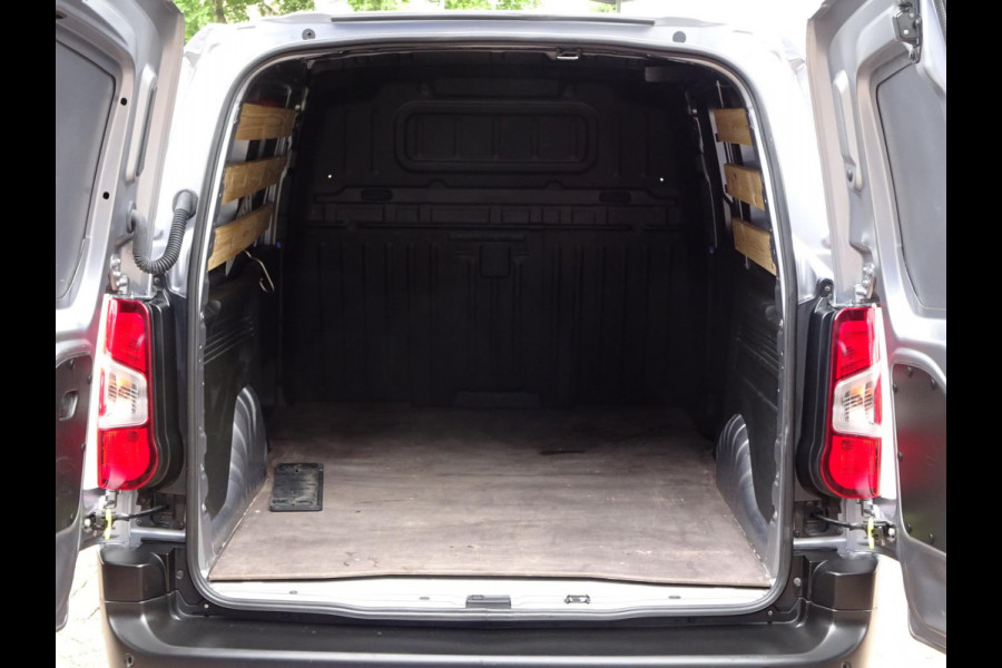 Toyota PROACE CITY 1.5 D-4D Navigator Long 130 PK NAVI CRUISE PDC